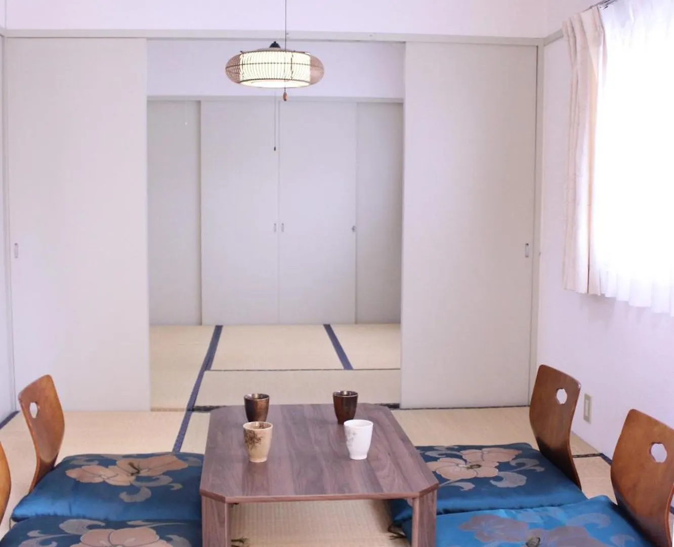 Ozone Station Apartment: 5-Minute Walk to Nagoya Dome Apartment