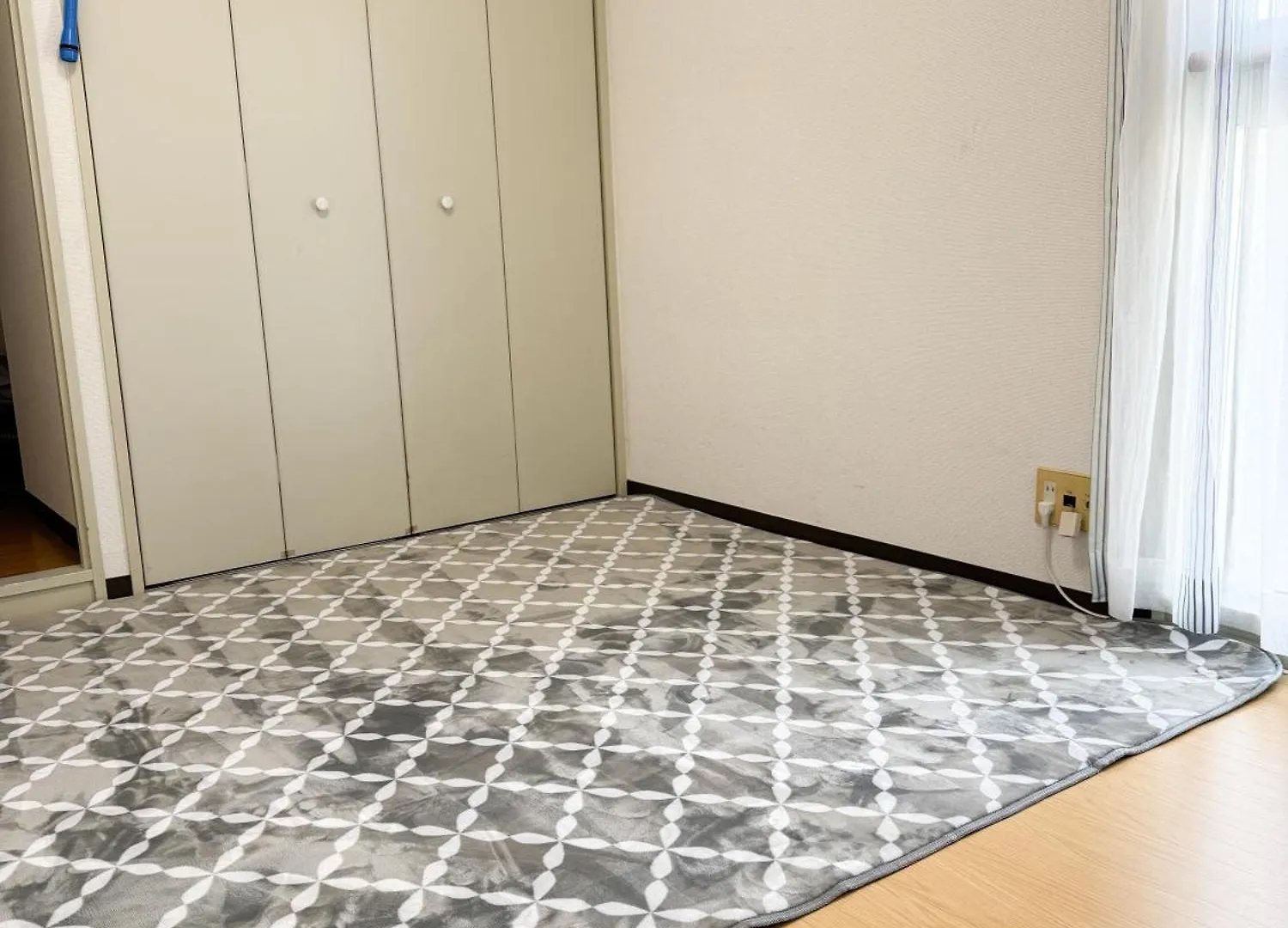 Ozone Station Apartment: 5-Minute Walk to Nagoya Dome Apartment